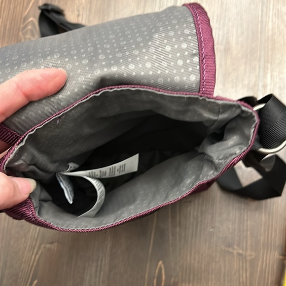 Columbia crossbody bag - Picture 10 of 12